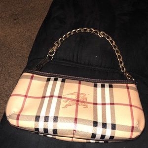 100% Authentic Women’s Burberry Pouchette